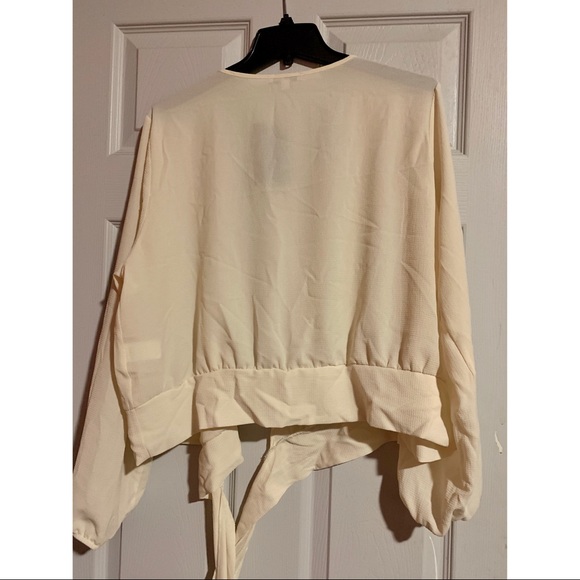 Fashionnova Wrap Top - Picture 5 of 6